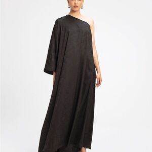 Diarrablu Black One-Shoulder Maxi Dress